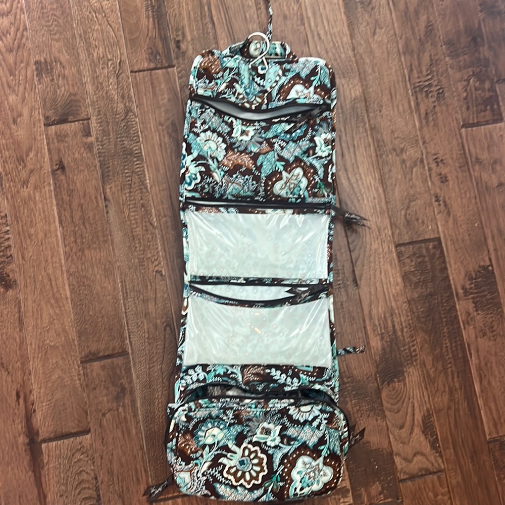 Vera Bradley hanging travel organizer